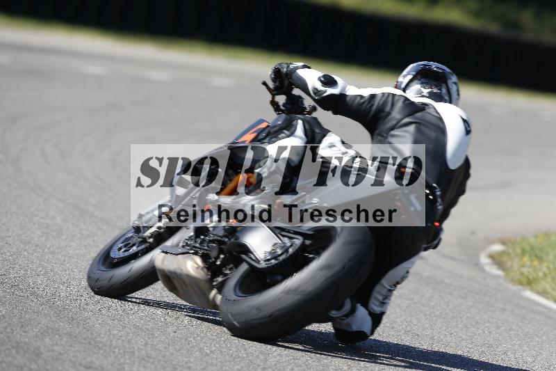 Archiv-2025/48 25.08.2025 Cornu Master School ADR/rot-rouge/62